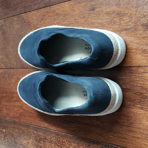 Clarks | Marine Pearl Casual Slip Ons - Picture 3 of 6